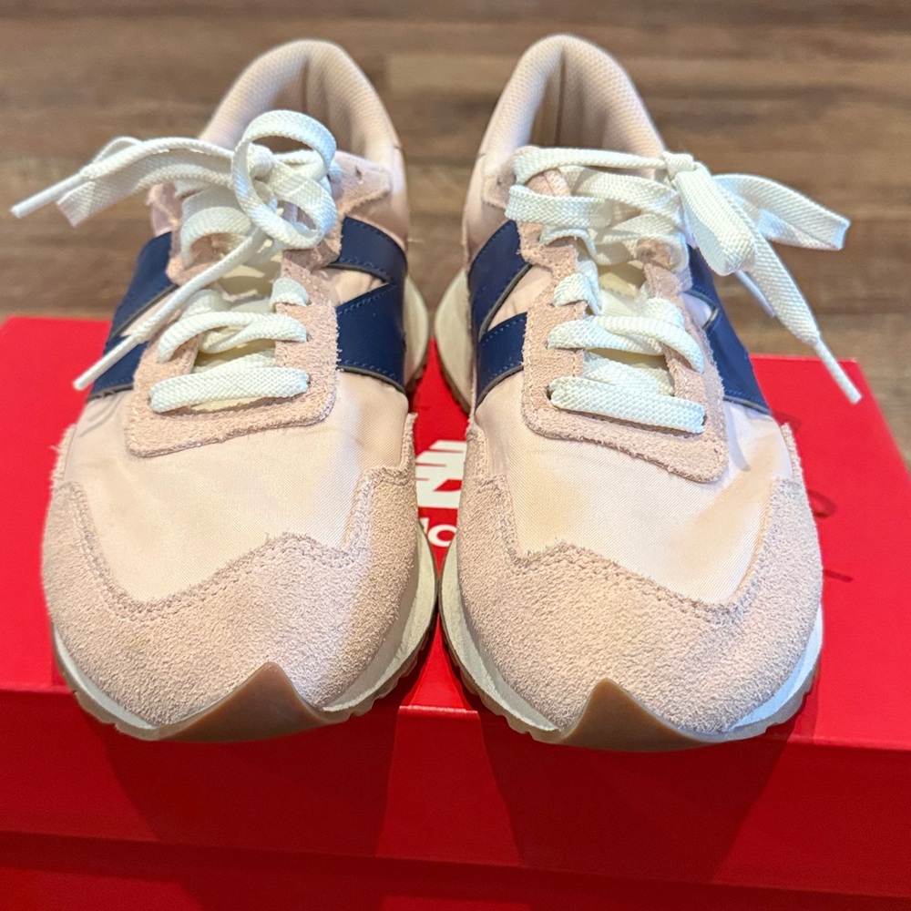 WOMENS NEW BALANCE 237 SNEAKER EUC SIZE 9 - Picture 6 of 7